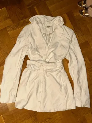 Sukienka House of CB