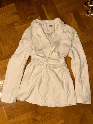 Sukienka House of CB