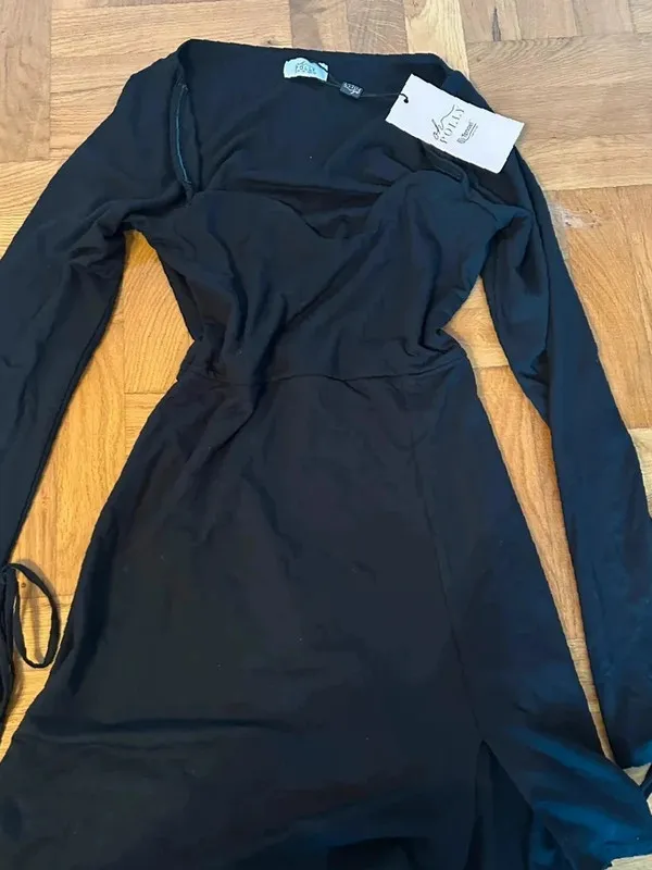 Produkt Sukienka Oh Polly Zdjęcie